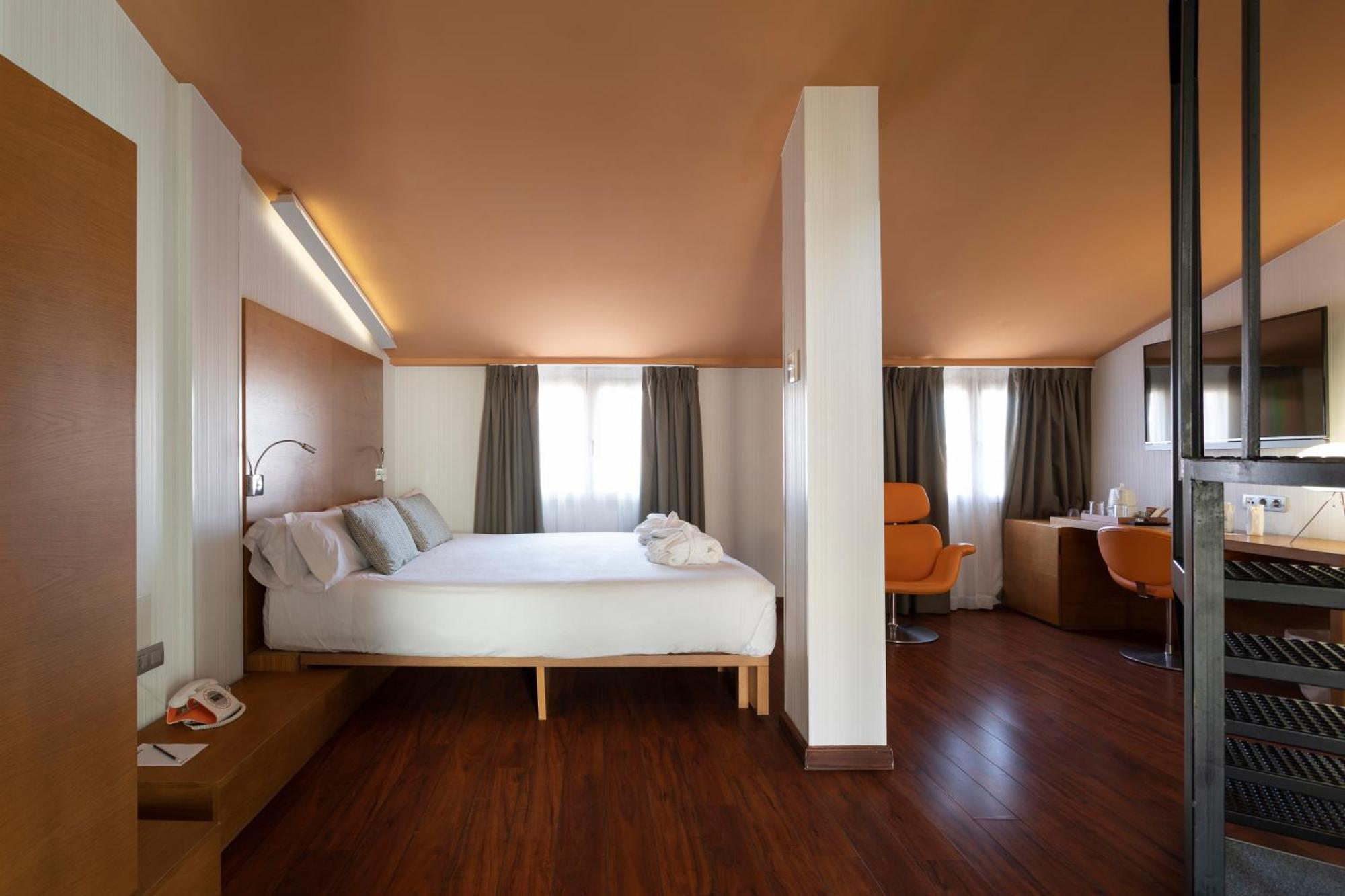Petit Palace Plaza Malaga Bilik gambar